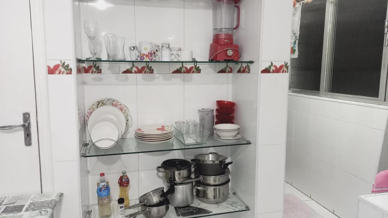 Urbana: Beachfront With Ac And Pet-friendly Amenities Santos (Sao Paulo)